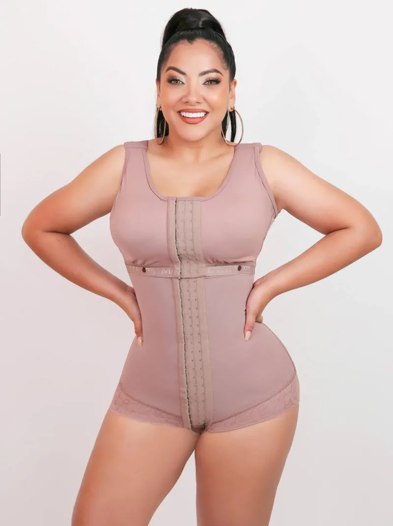 1090 - Bodyshaper with bra and 3 Hooks and Butt Lifter 🍑