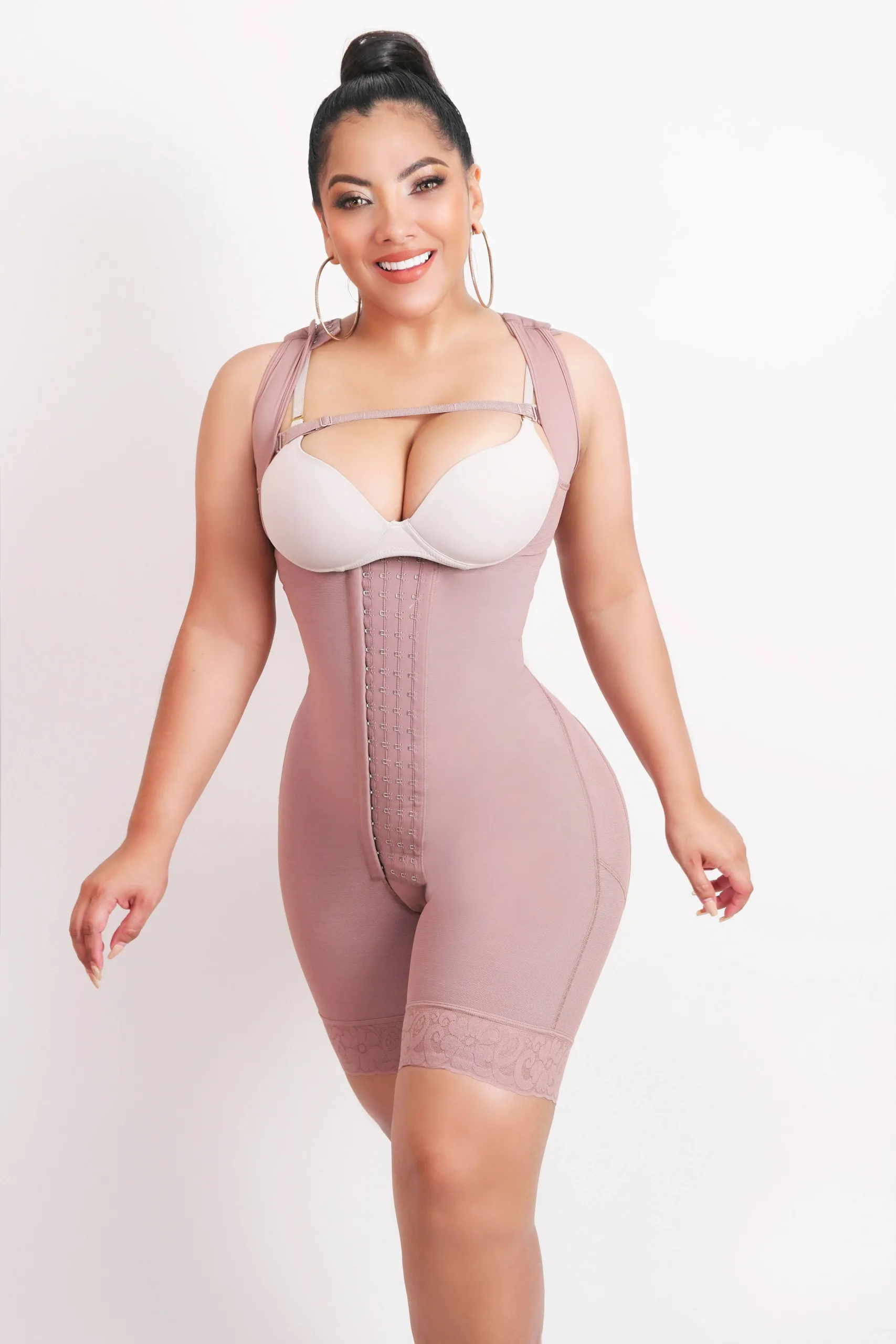 1112 - Faja Hourglass Shaper back support and Butt Lifter 🍑